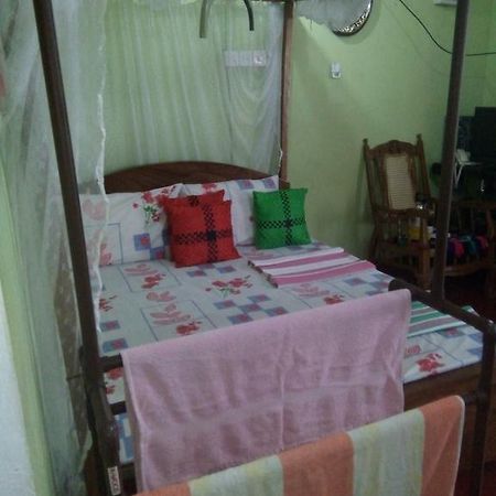 Little Pink House Apartment มิริสซา ภายนอก รูปภาพ